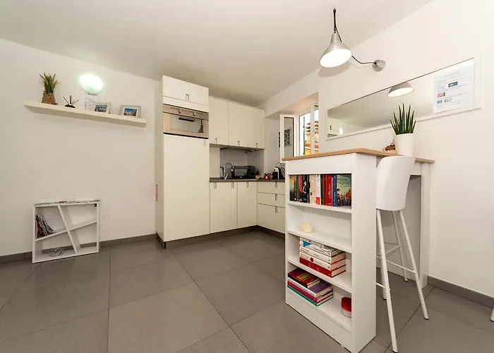Apartment Magici Ricordi-bordighera Alta *